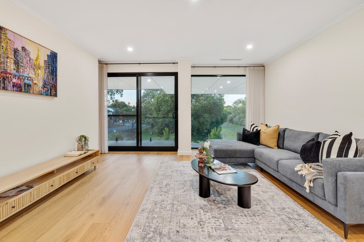 Custom home in Floreat by Norde Homes, built on an established block